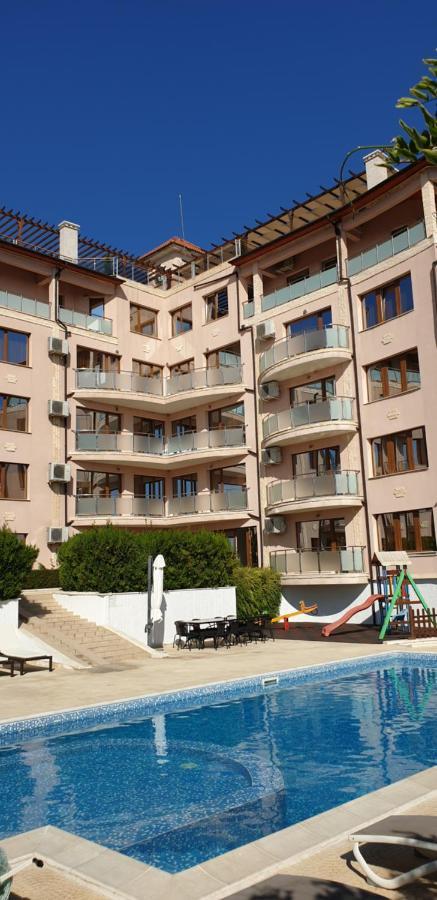 Vello Apartments Bjala Eksteriør bilde